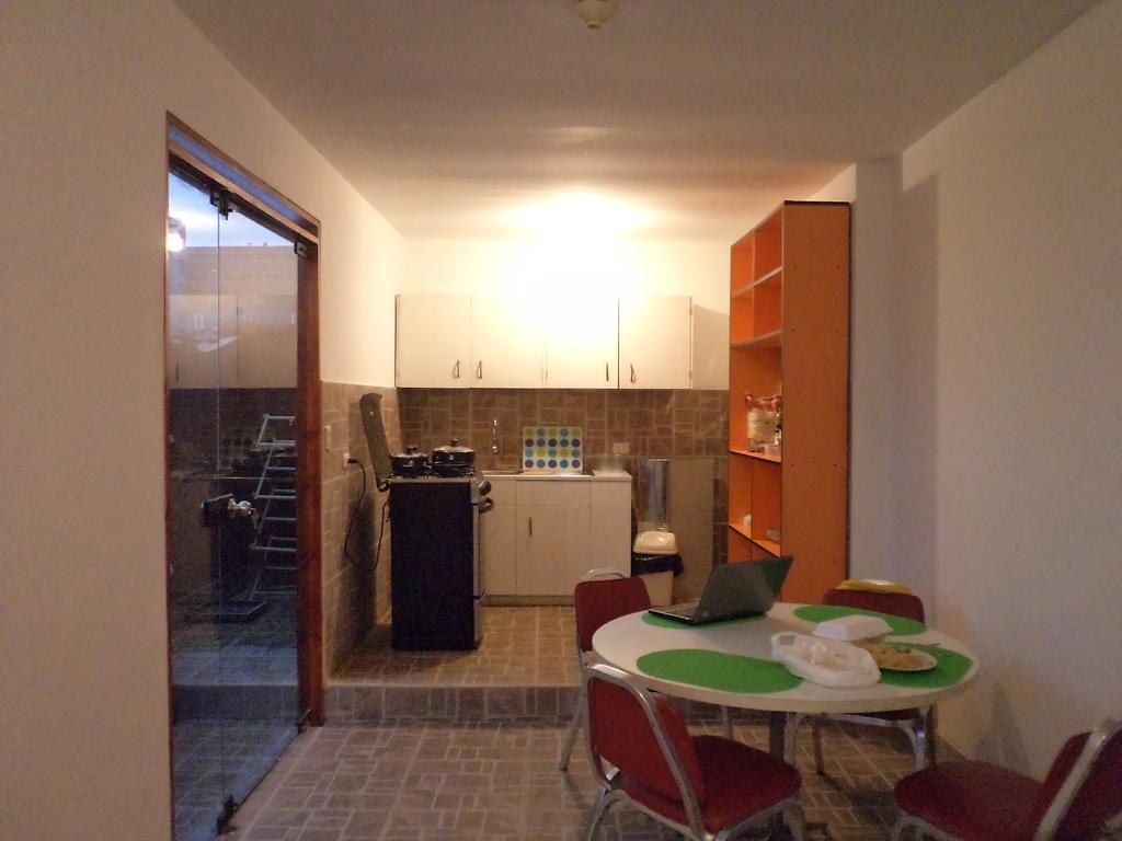 リマ La Casa De Karlaホステル 部屋 写真